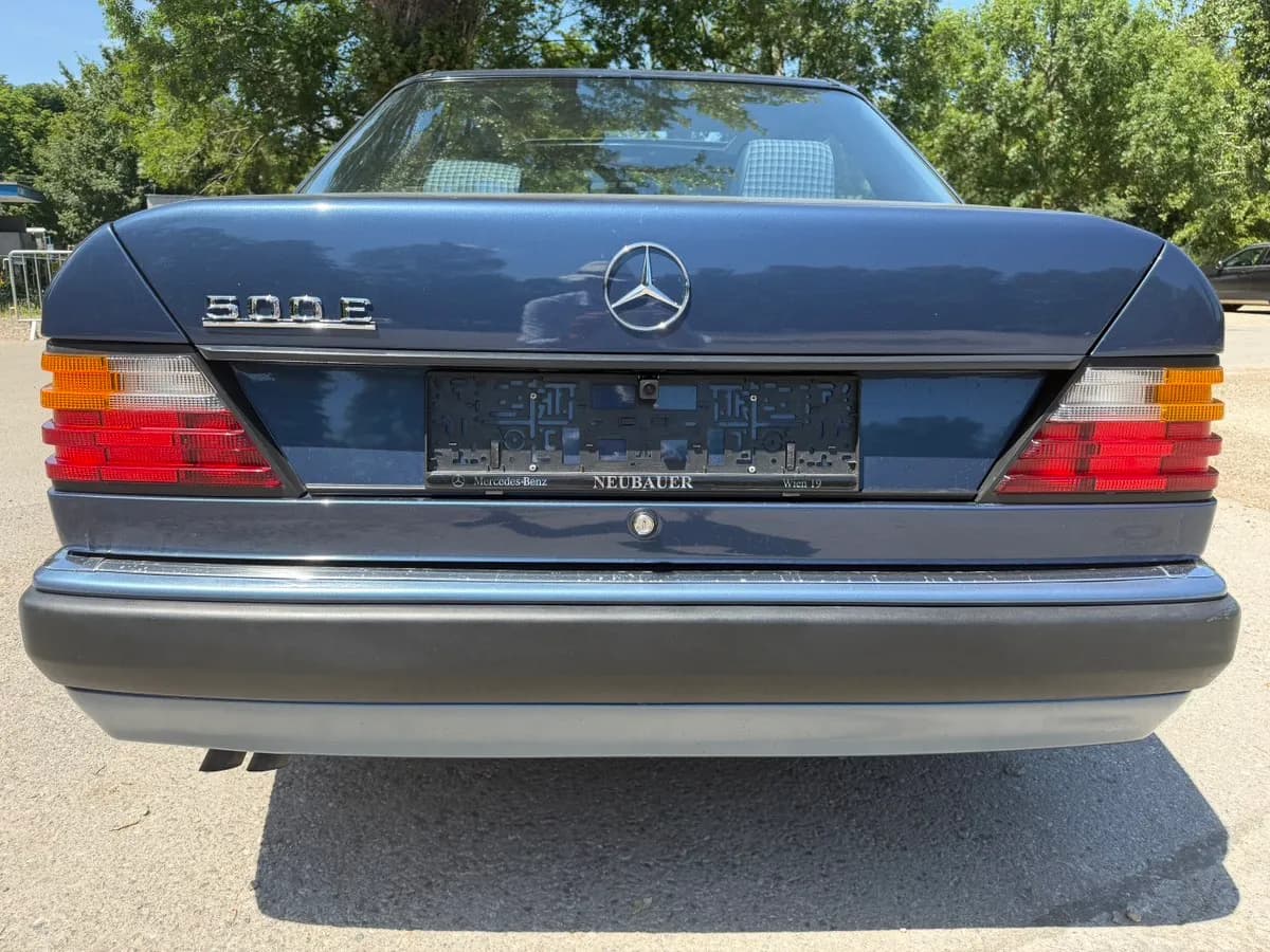 Mercedes-Benz Sonstige 1992 – € 79.000, 145 000 km – Bild 1 von 16