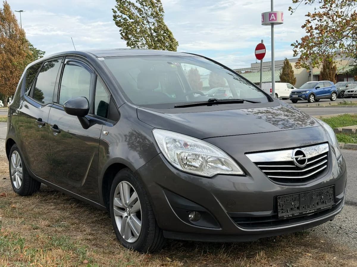 Opel Meriva 2011 – € 2.999, 170 000 km – Bild 1 von 9