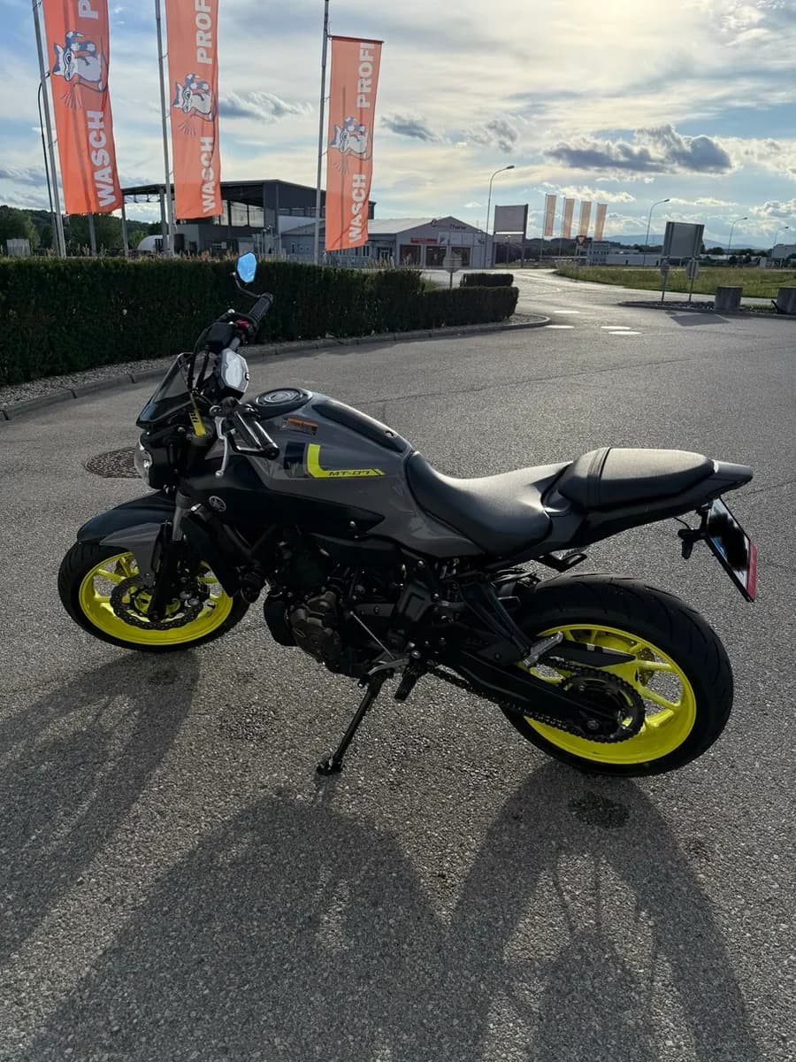 Yamaha MT