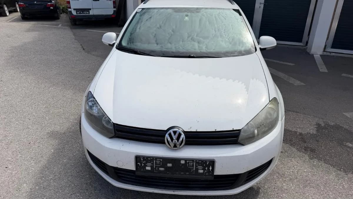 VW Golf