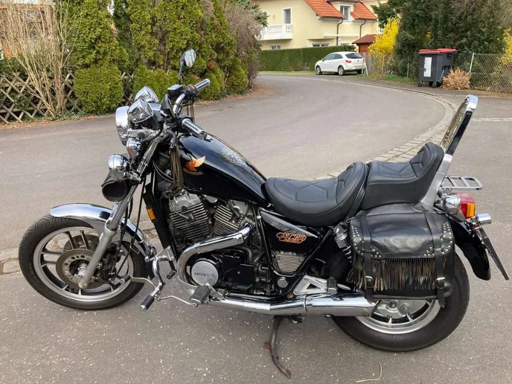 Honda VT