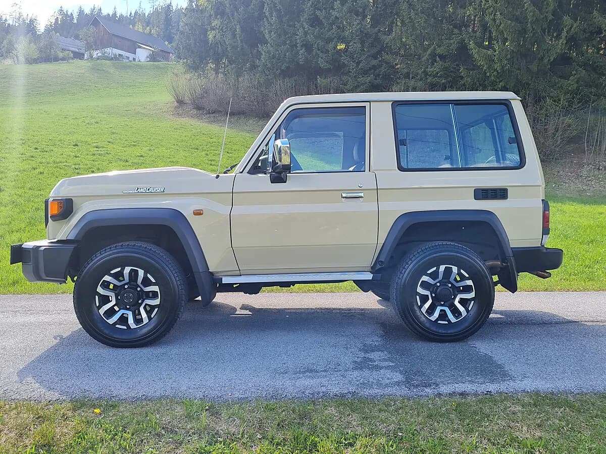 Toyota Land Cruiser