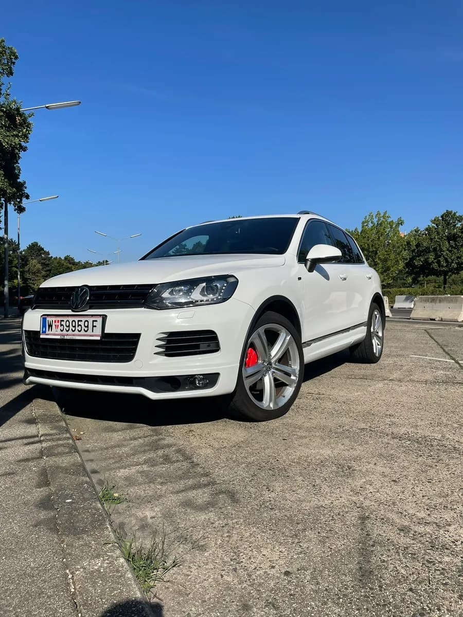 VW Touareg 2013 – € 20.500, 151 000 km – Bild 1 von 19