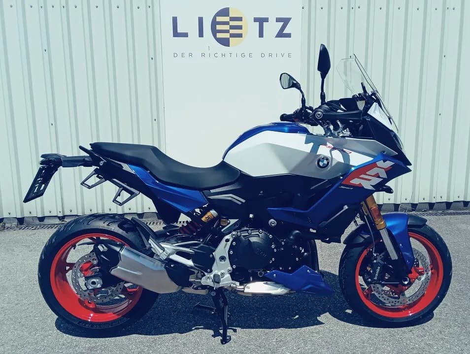 BMW F 900 XR