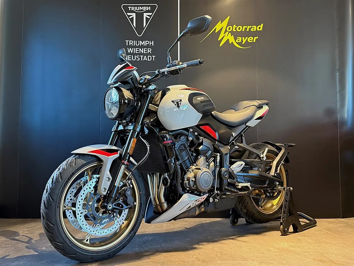 Triumph Trident