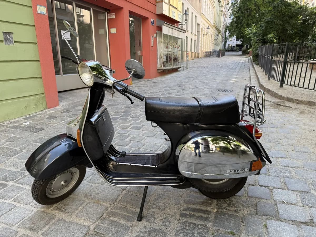 Vespa 125 1984 – € 4.200, 25 000 km – Bild 1 von 19