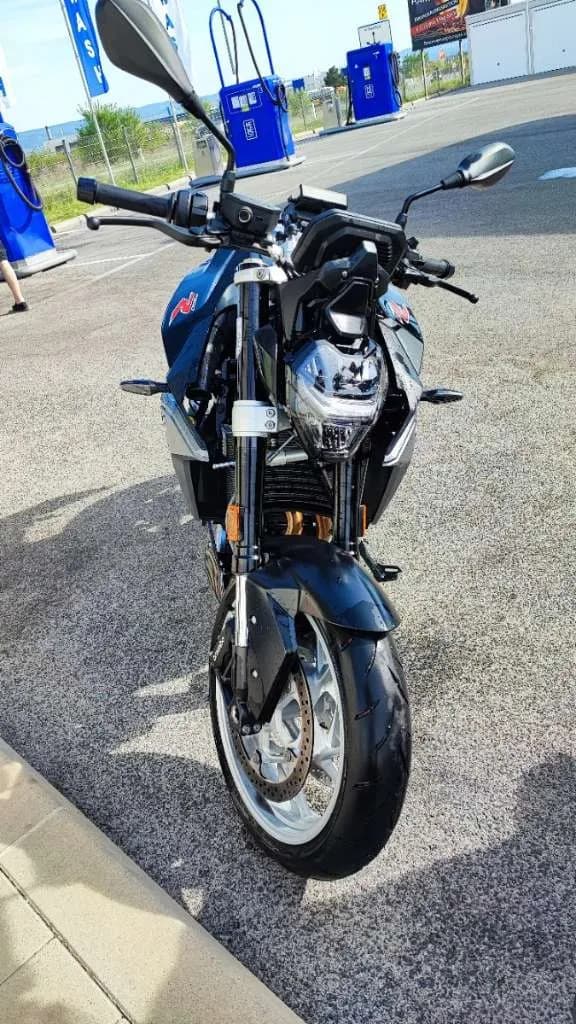 BMW F 900 R