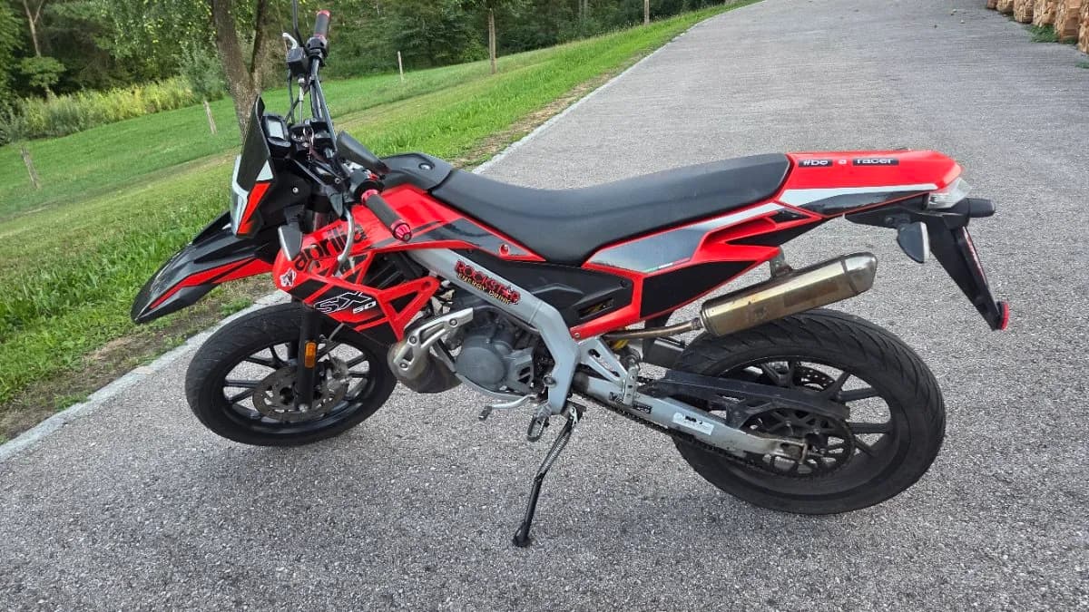 Aprilia SX