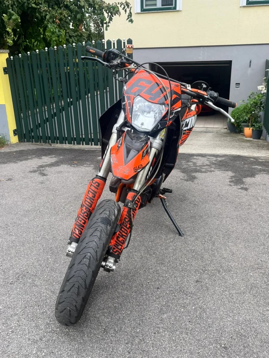 KTM 640