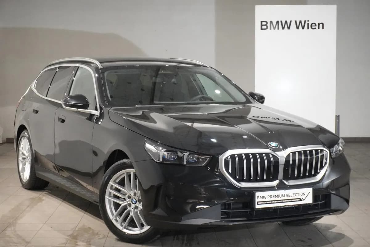 BMW 5er-Reihe 2025 – € 56.895, 9 900 km – Bild 1 von 25