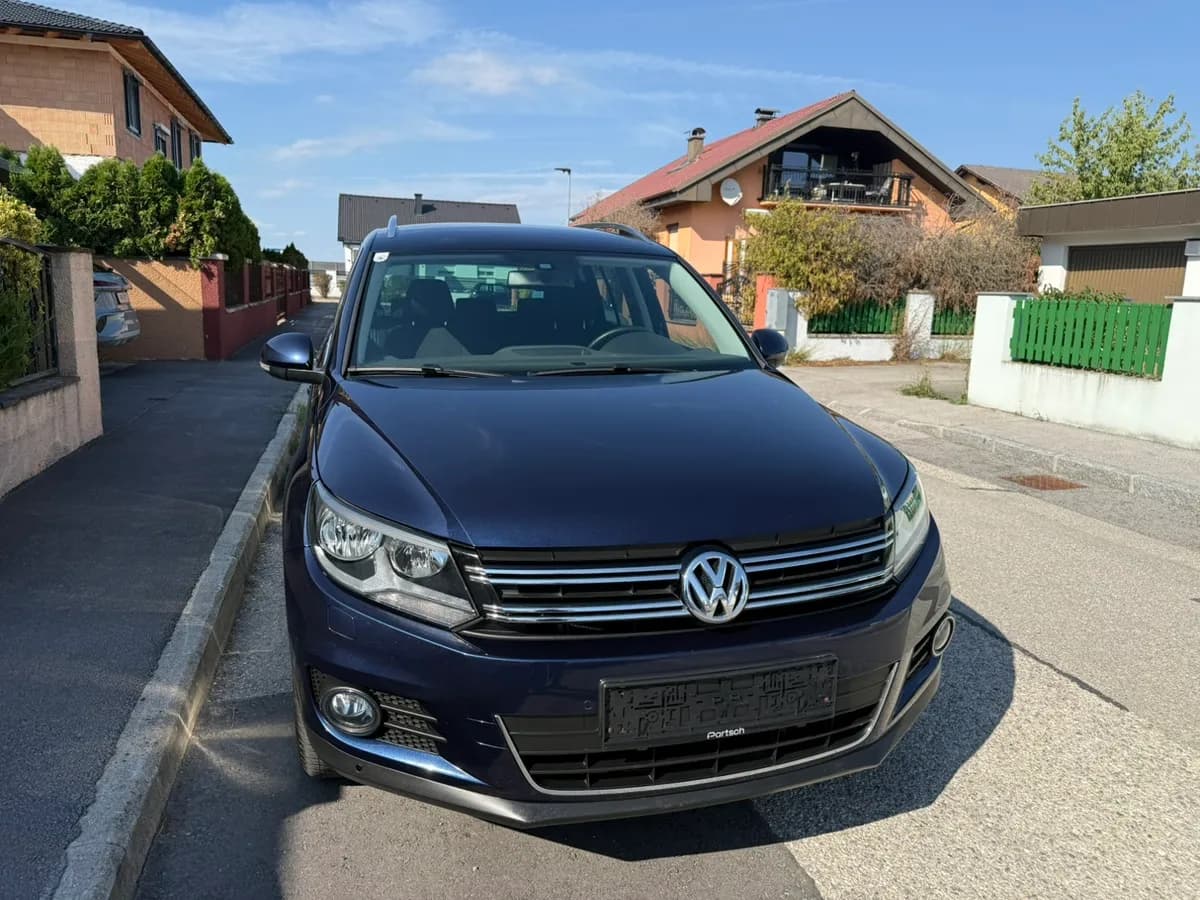 VW Tiguan 2012 – € 9.400, 78 000 km – Bild 1 von 36