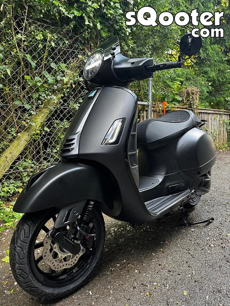 Vespa GTS – € 12.499, 0 km – Bild 1 von 5