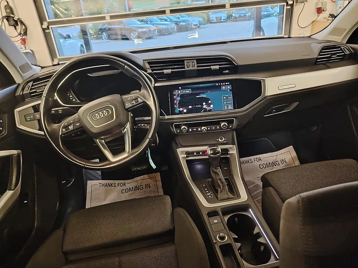 Audi Q3 2022 – € 26.998, 125 000 km – Bild 1 von 8