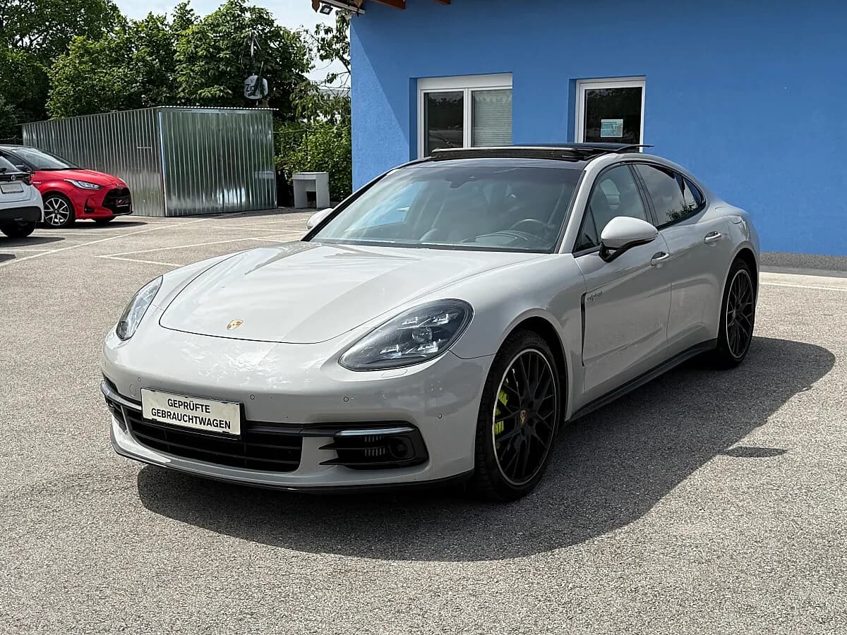 Porsche Panamera 2021 – € 67.900, 105 700 km – Bild 1 von 27