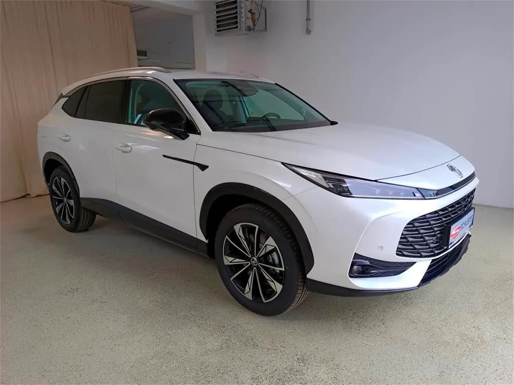 MG HS 2026 – € 29.990, 10 km – Bild 1 von 22