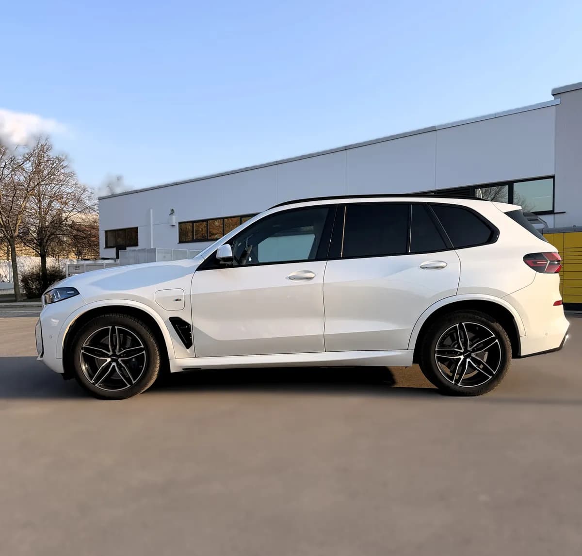 BMW X5 2024 – € 78.500, 24 000 km – Bild 1 von 23