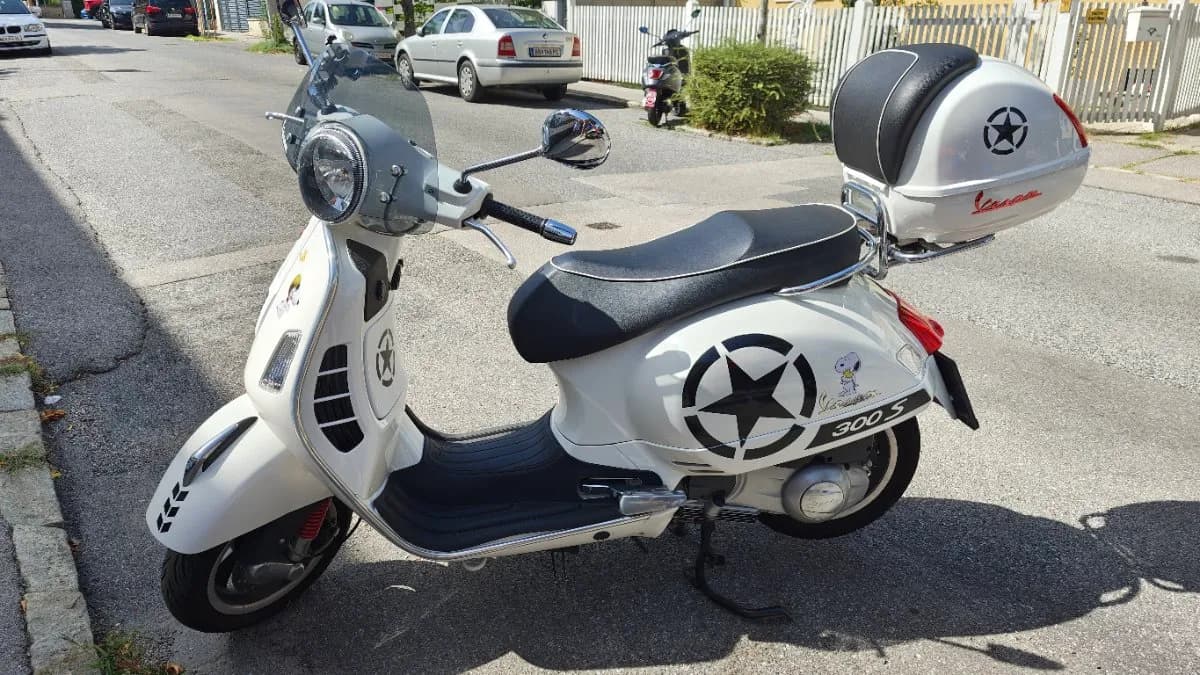 Vespa GTS