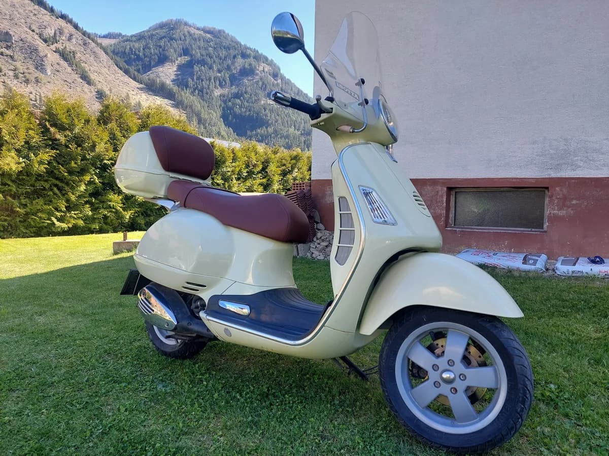 Vespa 200
