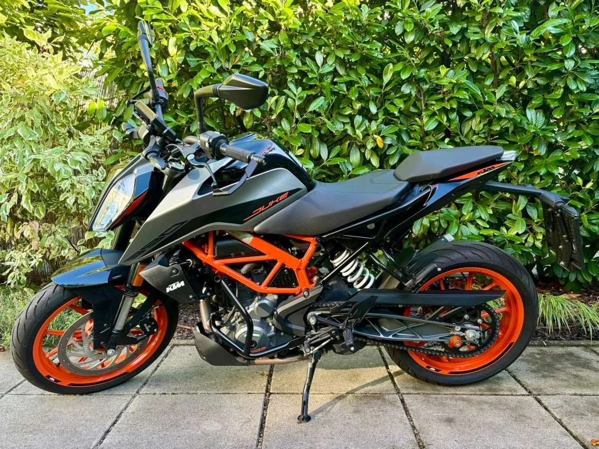 KTM Duke