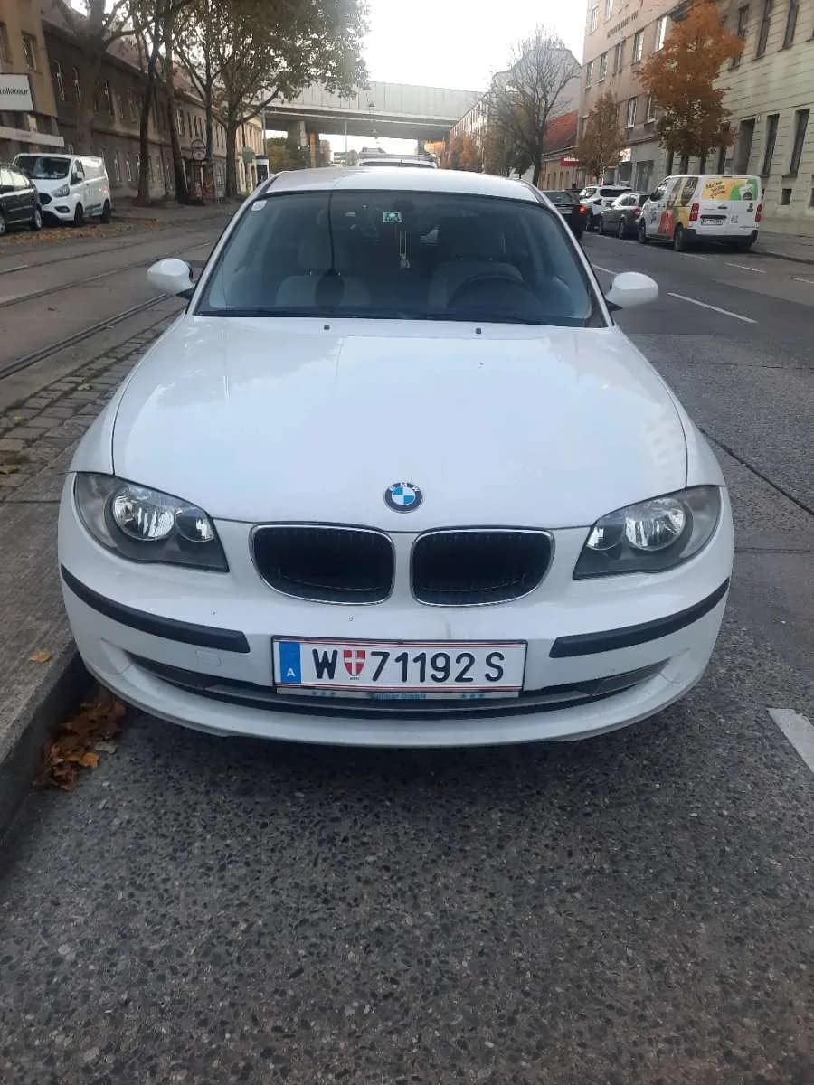 BMW 1er-Reihe 2009 – € 2.599, 150 000 km – Bild 1 von 15
