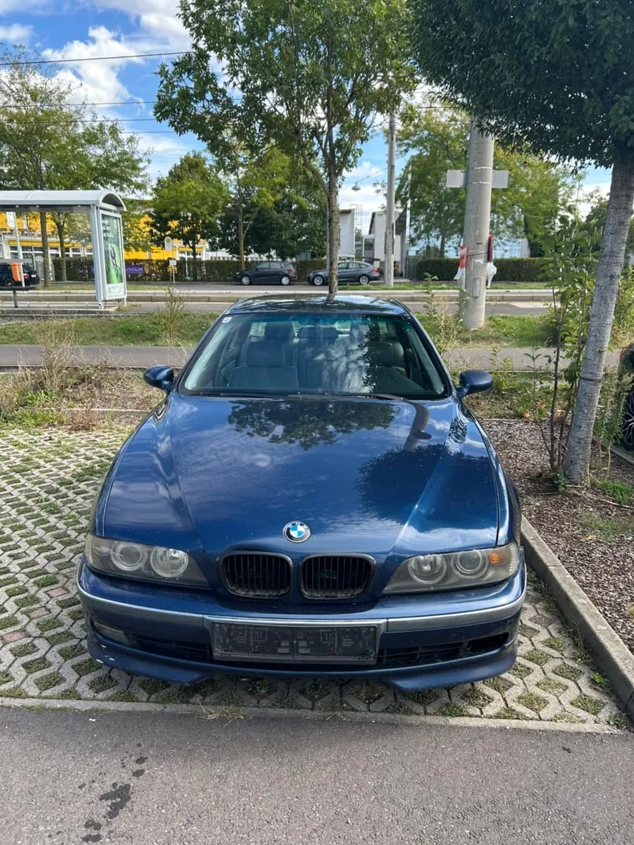 BMW 5er-Reihe 1998 – € 1.500, 550 824 km – Bild 1 von 4