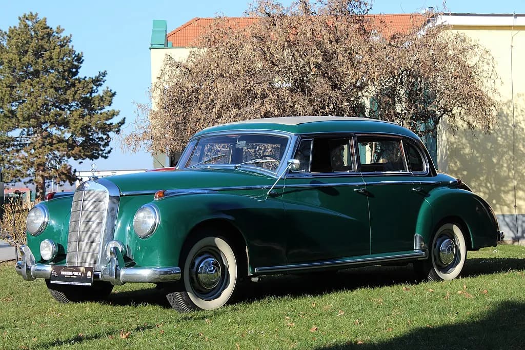 Mercedes-Benz Sonstige