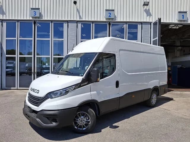 IVECO Daily – € 46.788, 0 km – Bild 1 von 15