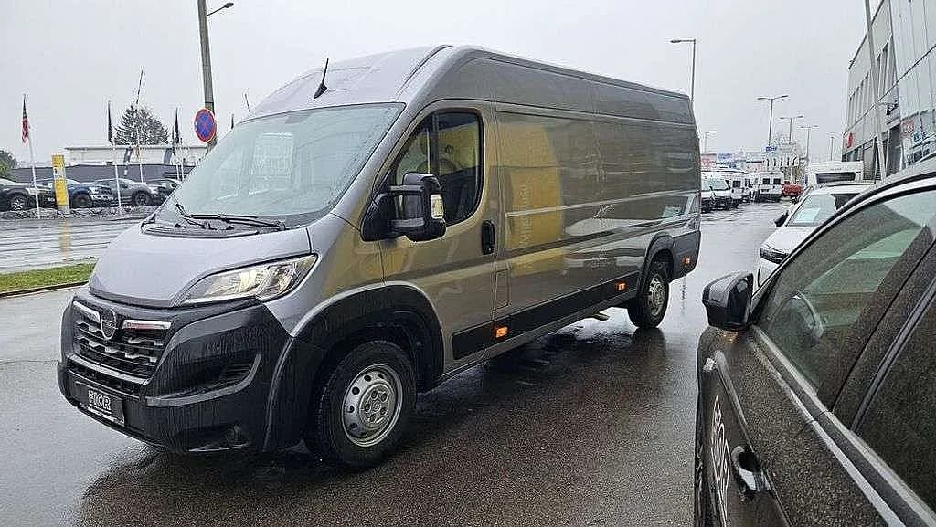 Opel Movano