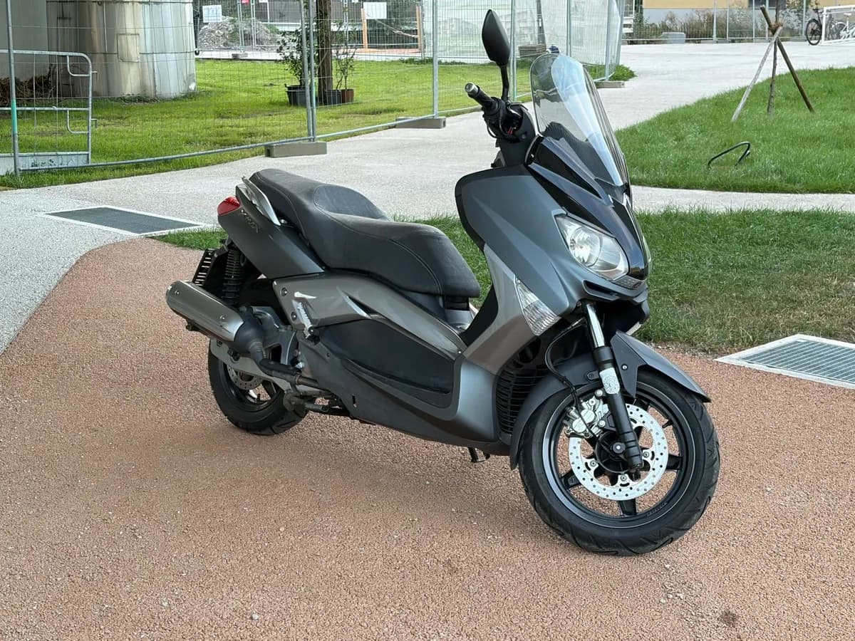 Yamaha X-Max
