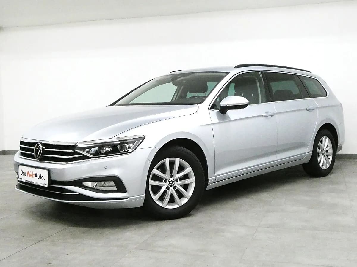 VW Passat 2022 – € 21.970, 125 000 km – Bild 1 von 40