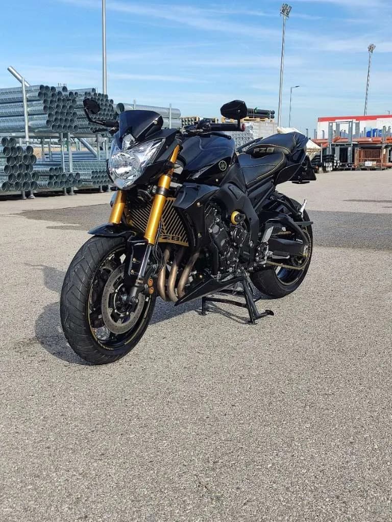 Yamaha FZ