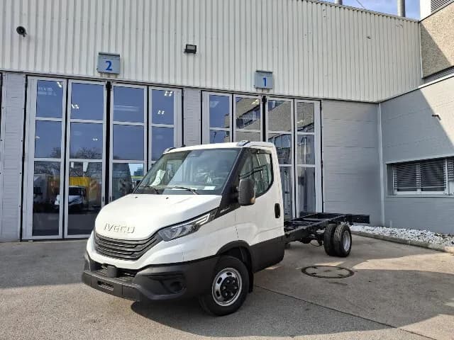 IVECO Daily – € 47.040, 0 km – Bild 1 von 15
