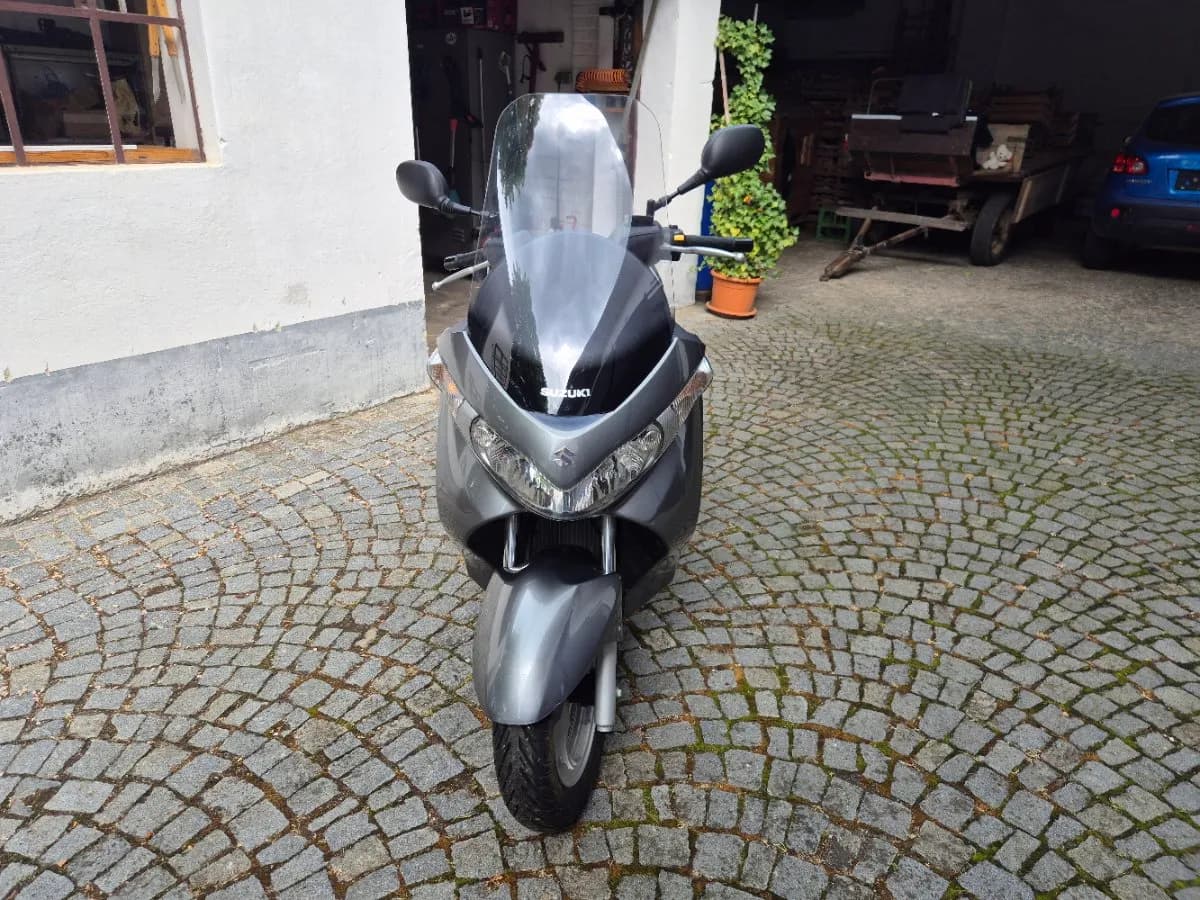 Suzuki Burgman