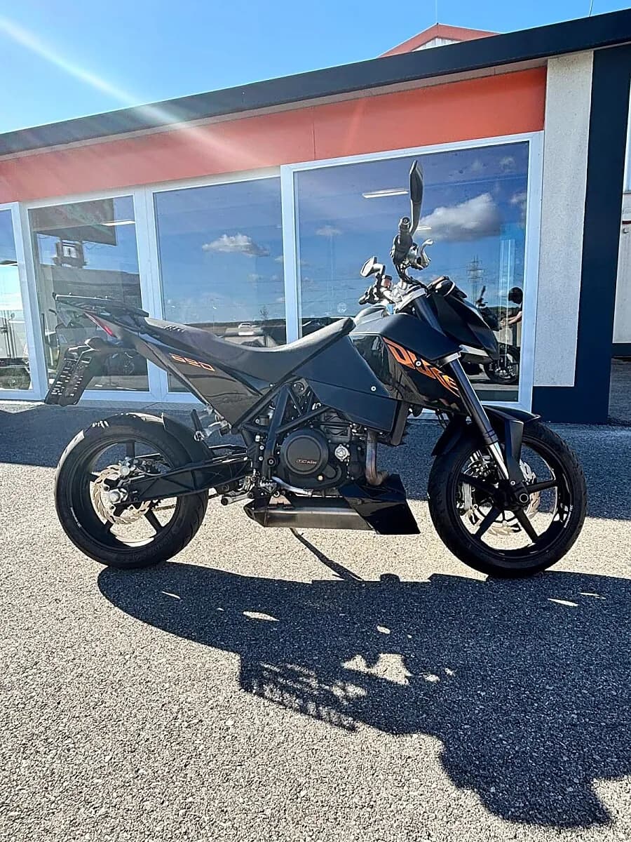 KTM Duke