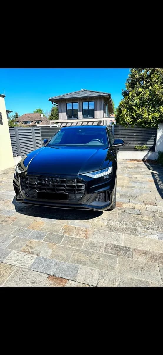 Audi Q8 2021 – € 57.900, 85 000 km – Bild 1 von 6