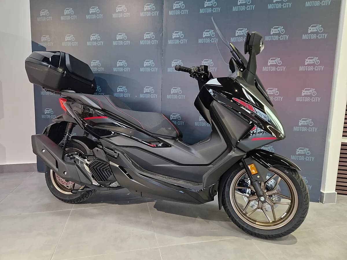 Honda Forza – € 6.290, 1 km – Bild 1 von 15