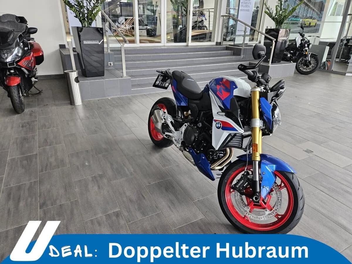 BMW F 900 R