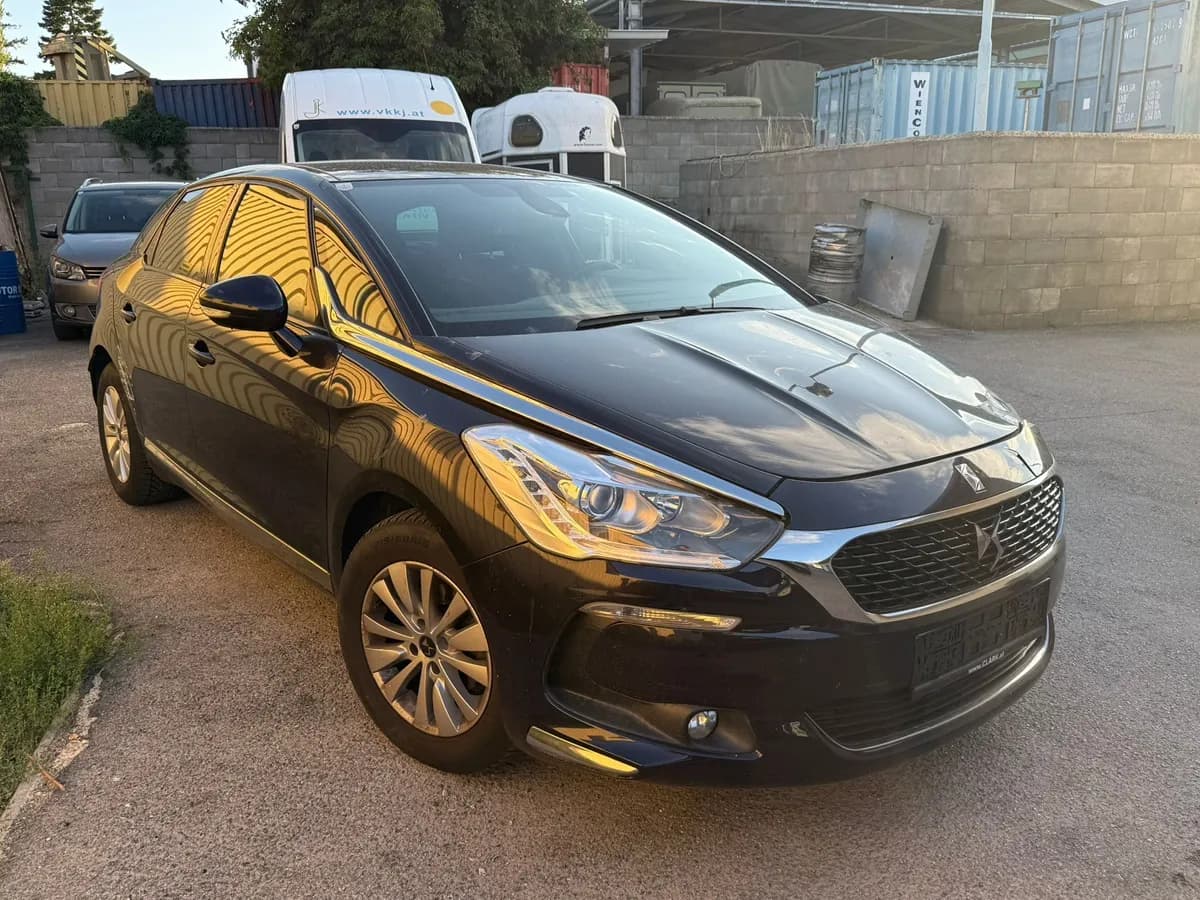DS Automobiles DS 5