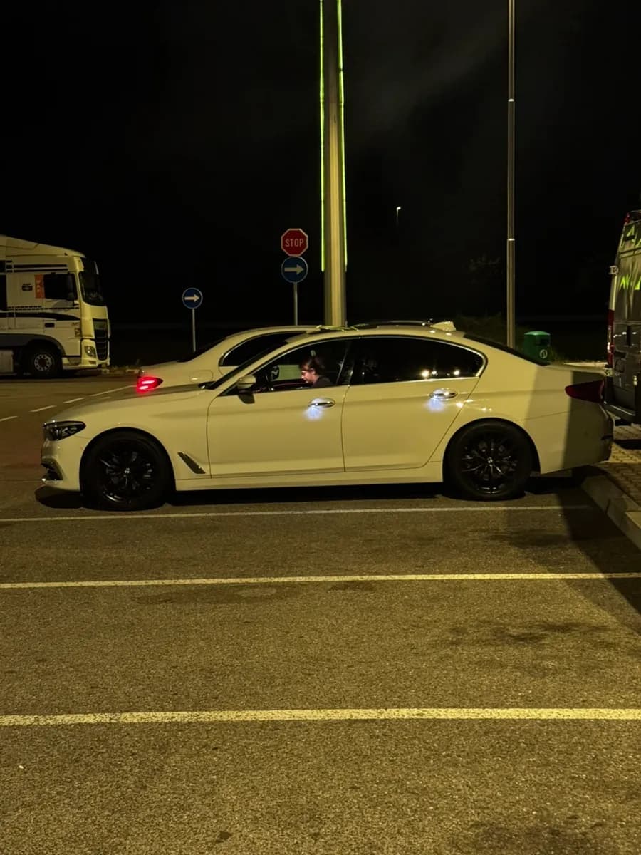 BMW 5er-Reihe 2019 – € 31.500, 97 000 km – Bild 1 von 12