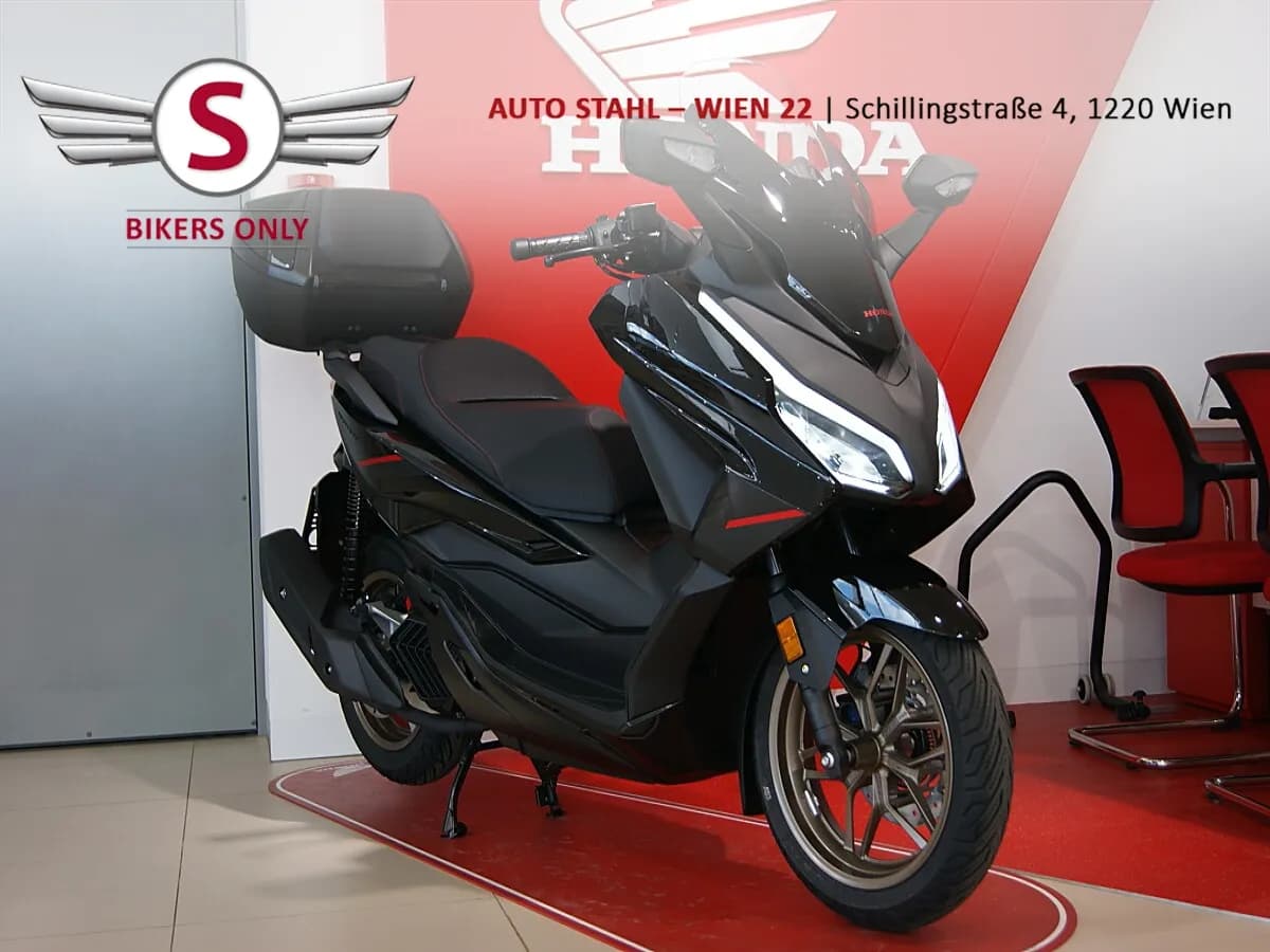 Honda Forza – € 6.290, 0 km – Bild 1 von 10