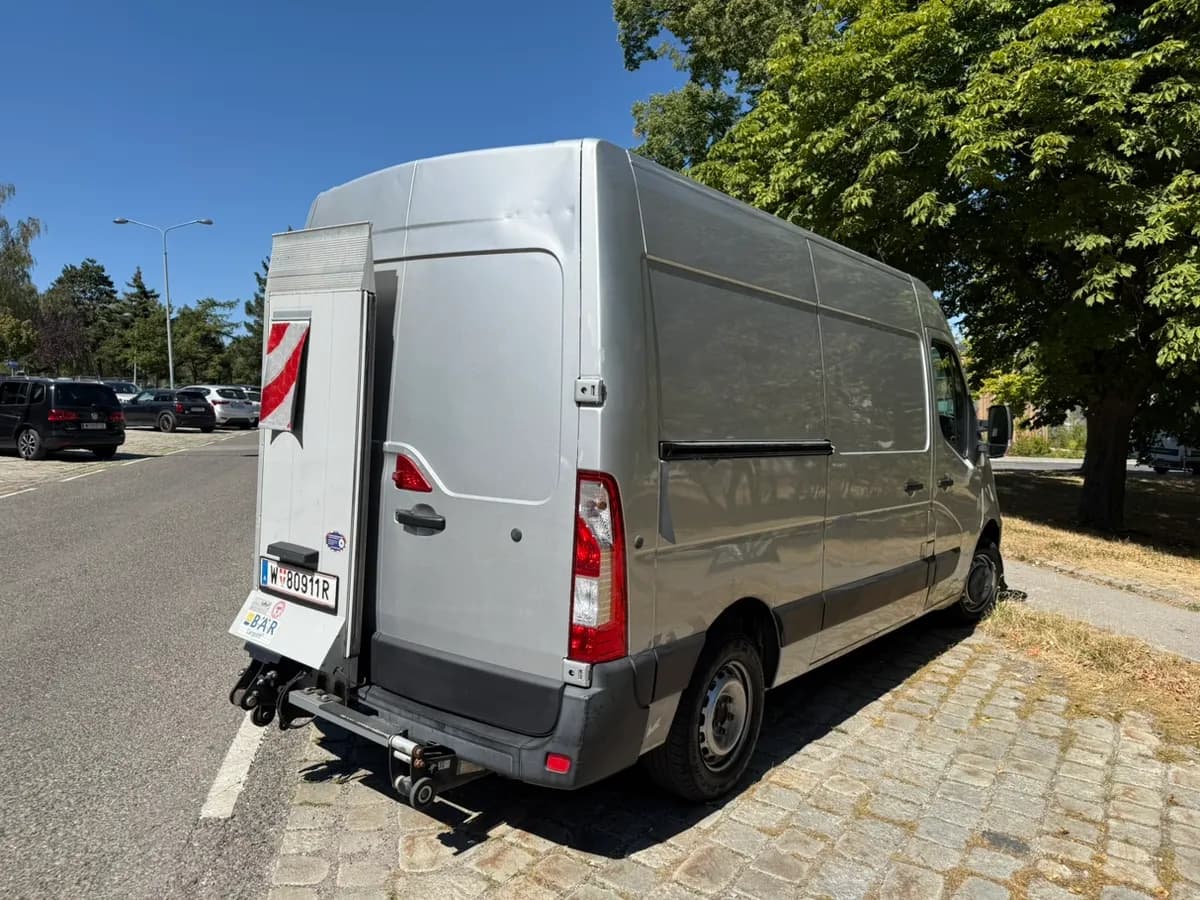 Opel Movano