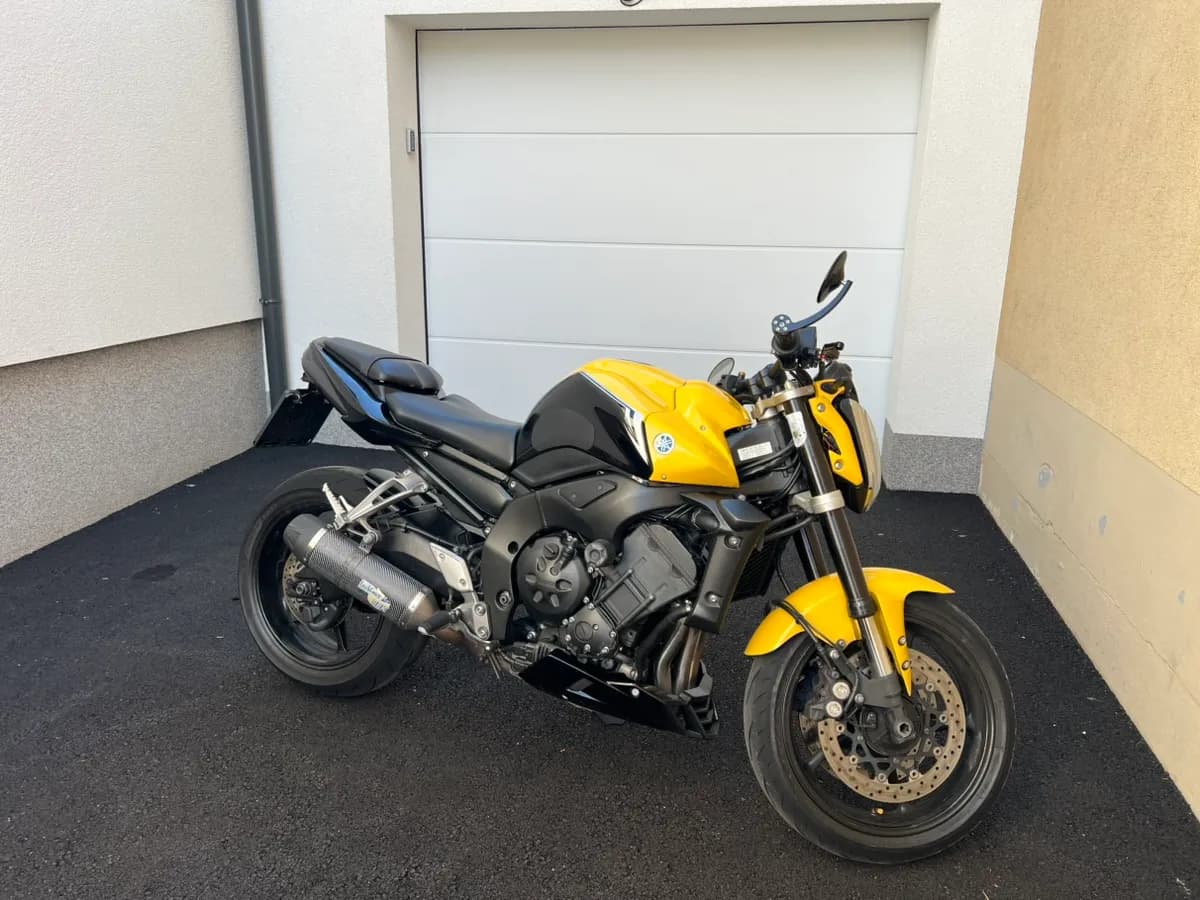 Yamaha FZ 1