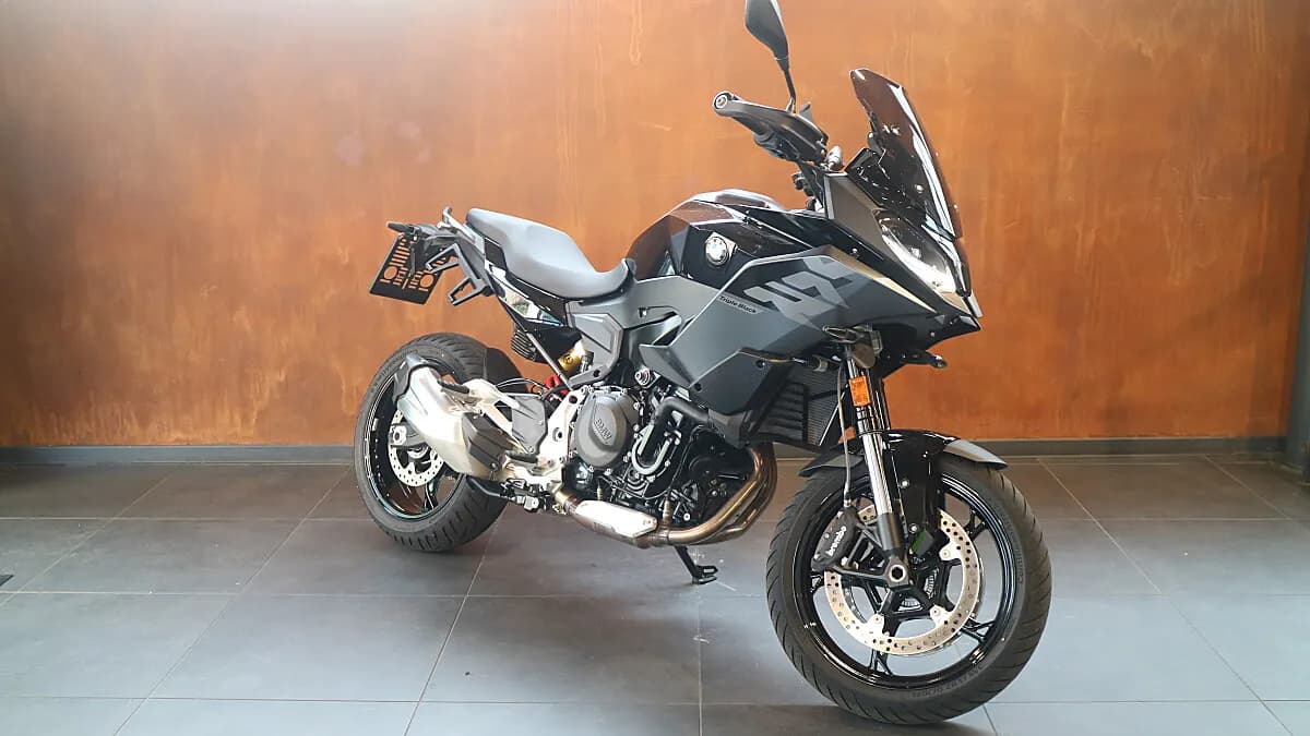 BMW F 900 XR