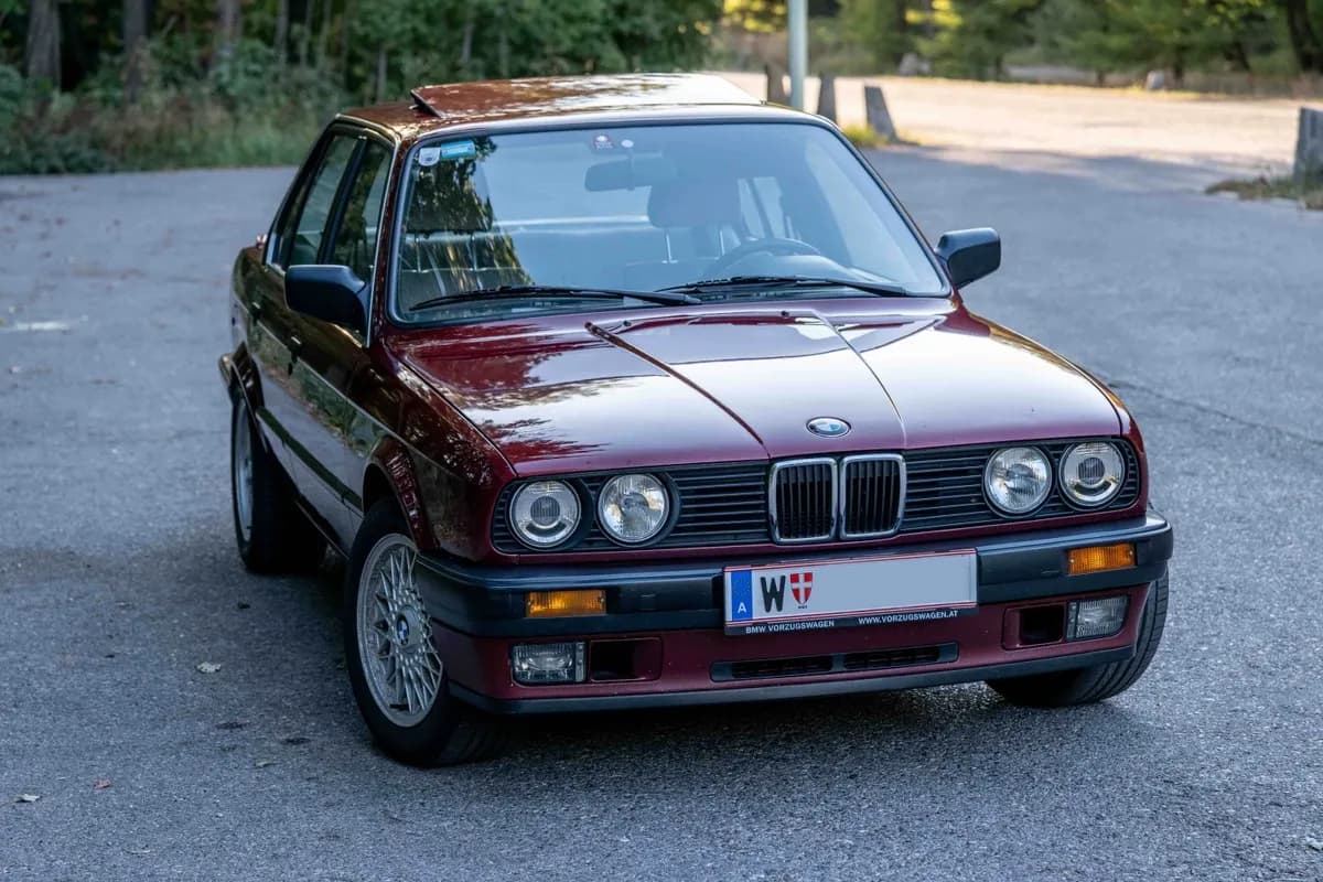 BMW 3er-Reihe 1989 – € 22.500, 199 400 km – Bild 1 von 20