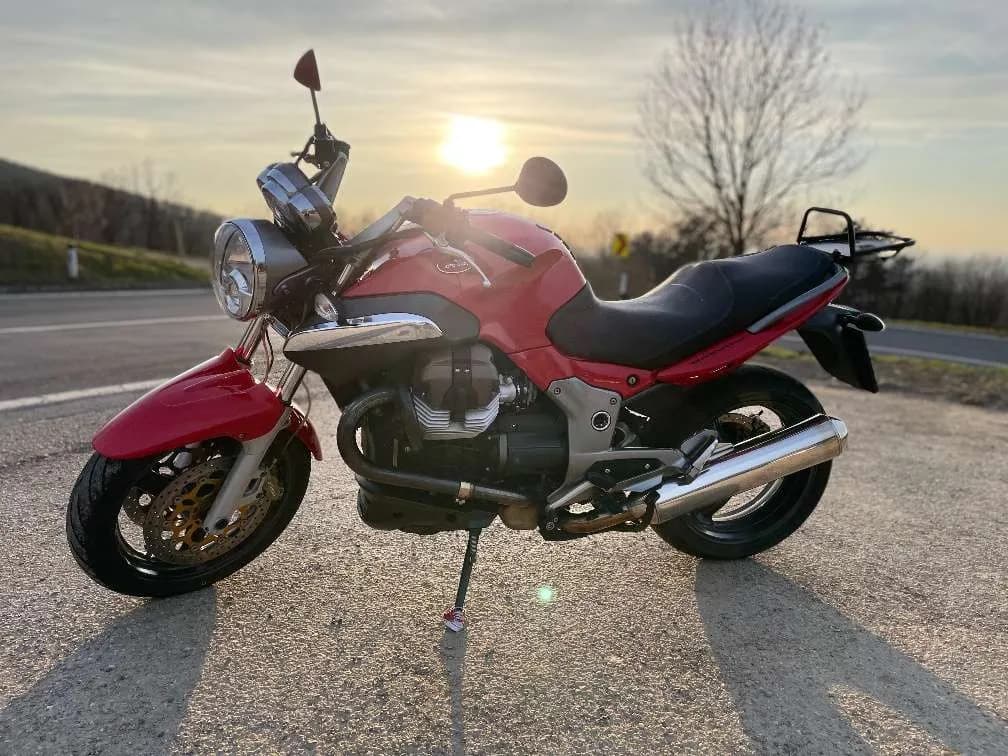 Moto Guzzi Breva