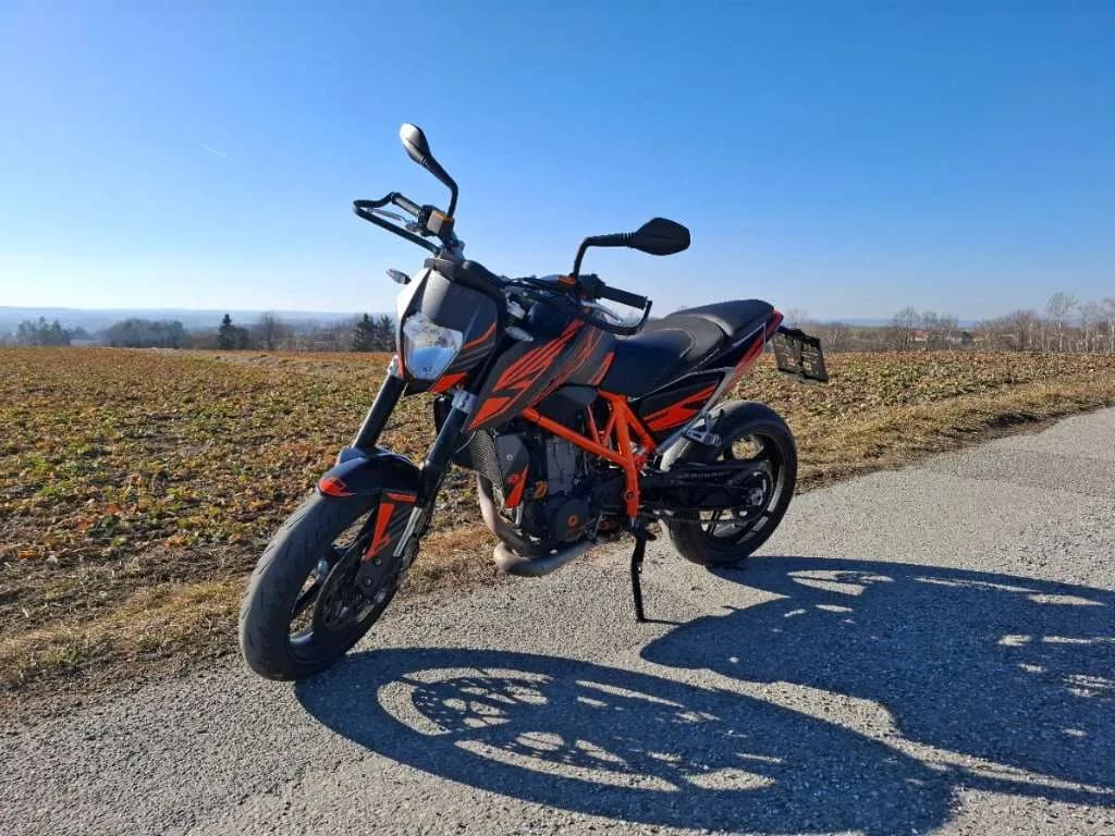 KTM Duke