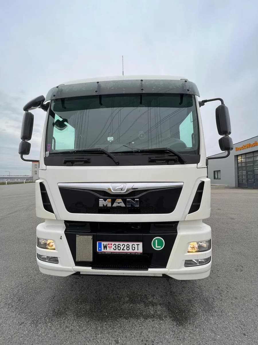 MAN TGM