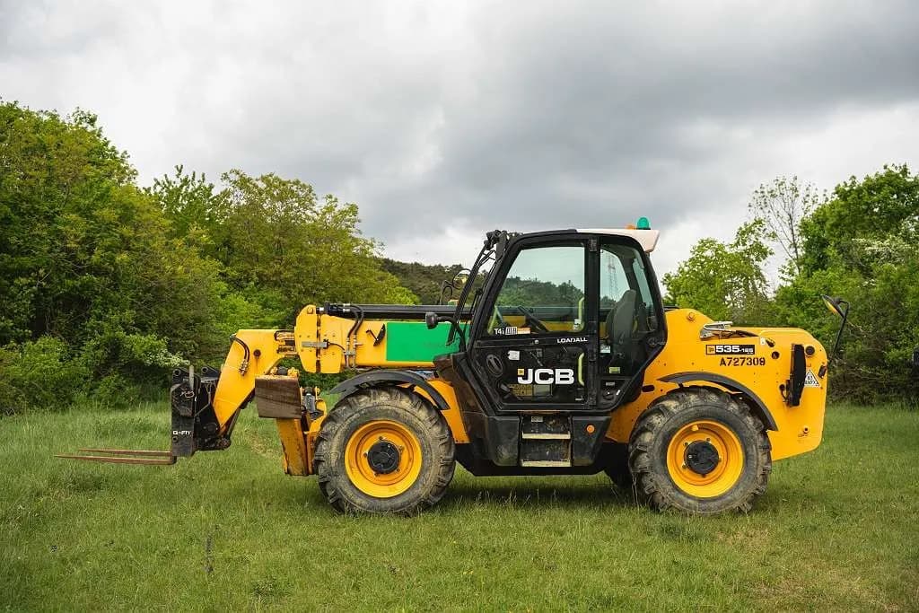 JCB Sonstige