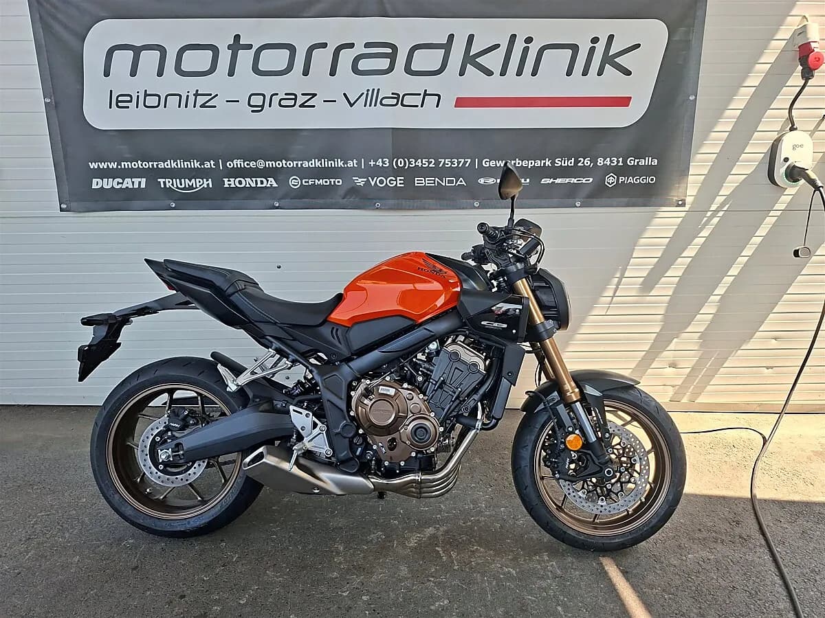 Honda CB – € 9.990, 0 km – Bild 1 von 9