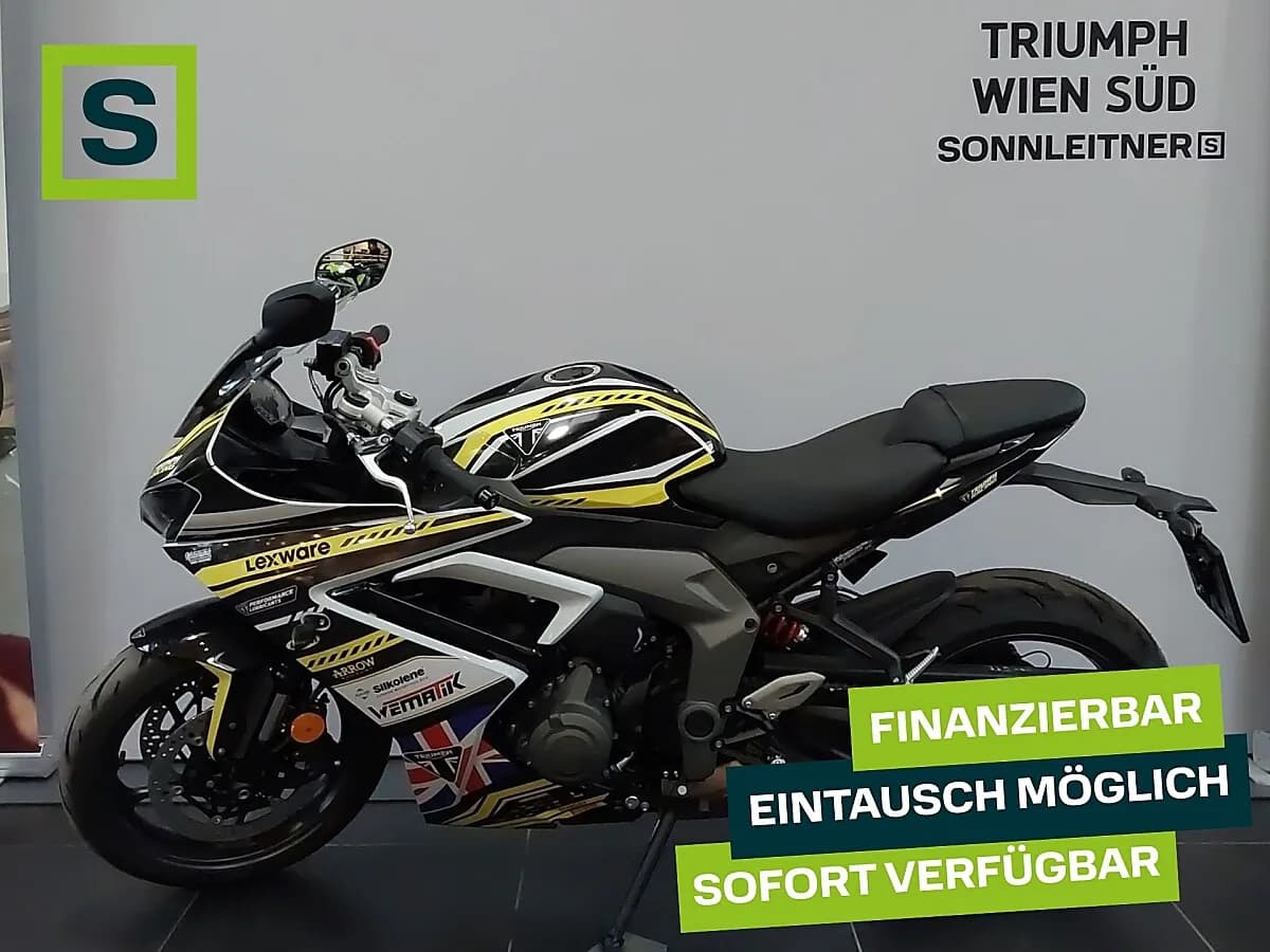 Triumph Daytona – € 10.895, 1 km – Bild 1 von 11